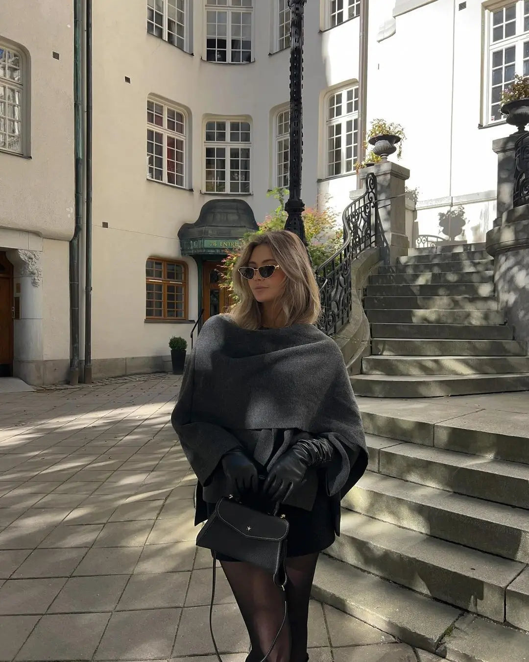 Mystique & Co™ Gilet Écharpe Chic