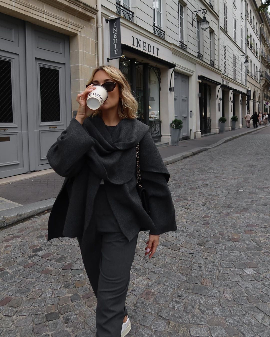 Mystique & Co™ Gilet Écharpe Chic